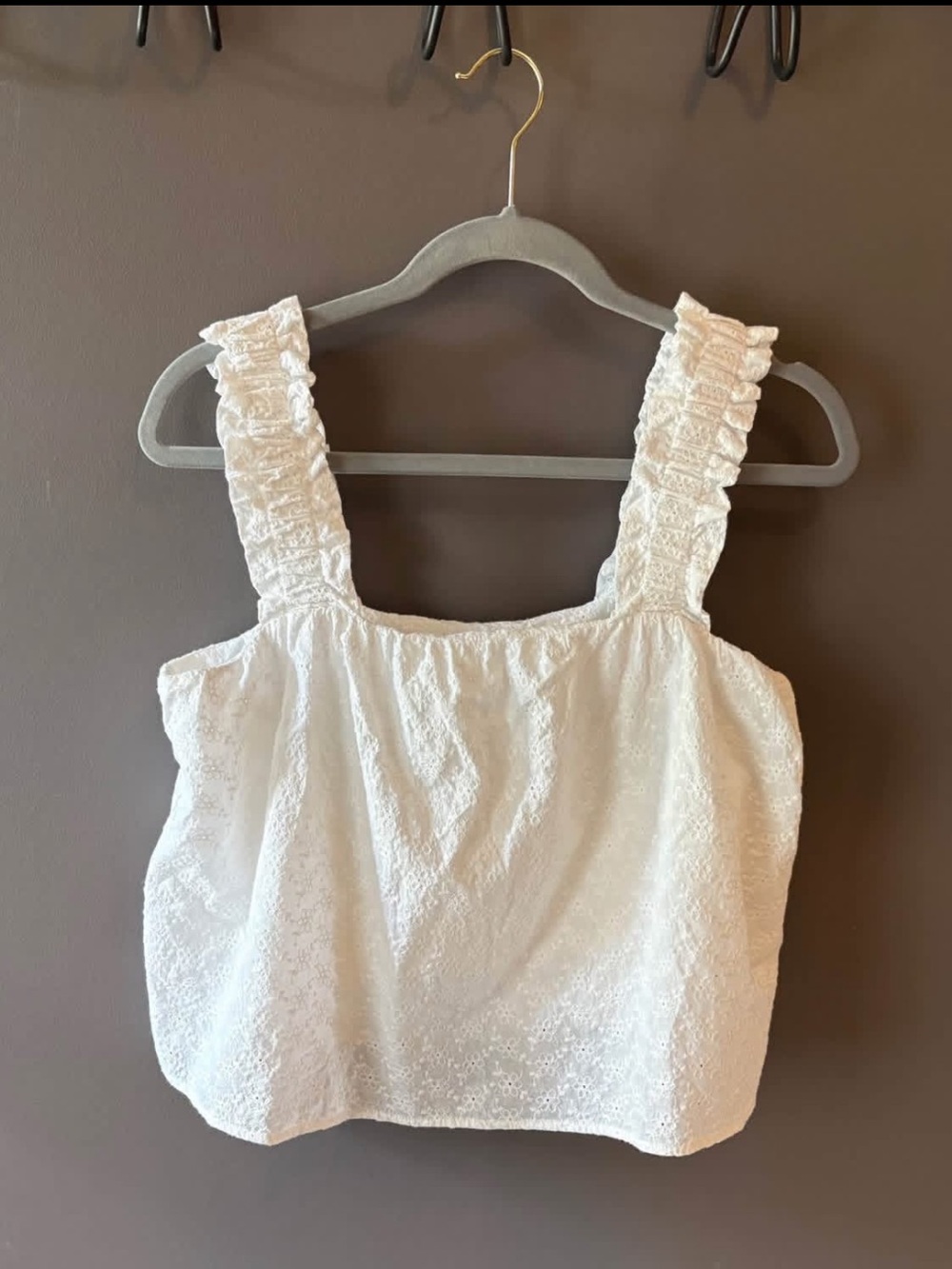 Line & Dot white eyelet cropped tank - Small